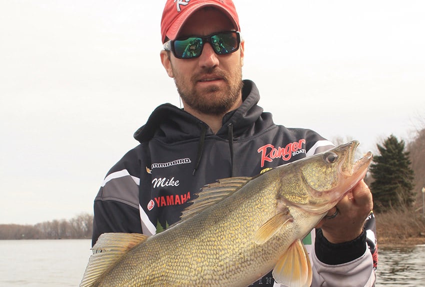 Precise Depth and Presentation Control: Bobbers for Big Walleyes