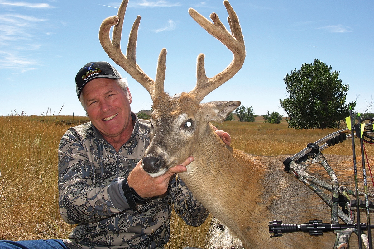 Top Earlyseason bowhunting Destinations to Shoot a Velvet Whitetail Ever have the hankering