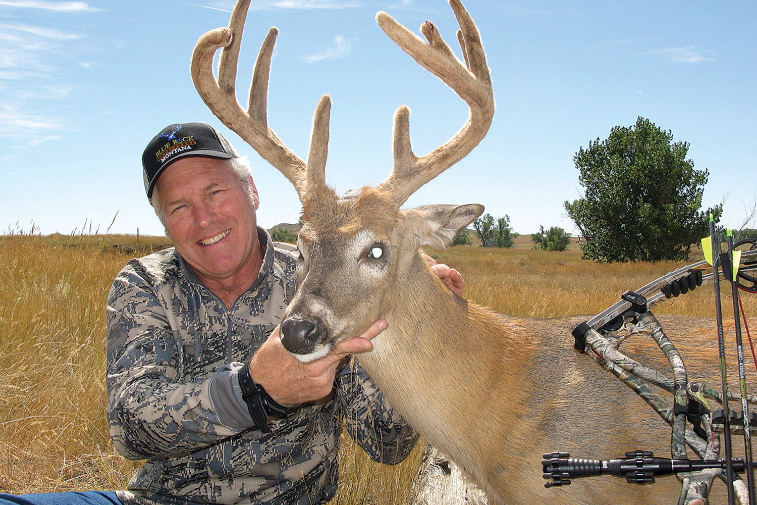 Top Early-season bowhunting Destinations to Shoot a Velvet Whitetail: Ever  have the hankering for whitetails that still have velvet-covered antlers? -  MidWest Outdoors