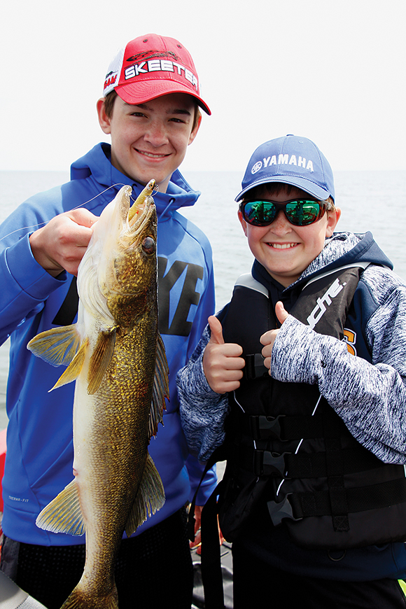 Lake Mille Lacs | seth feider | hair jigs | mille lacs bass fishing | Lake Mille Lacs Smallmouth Bass Fishing