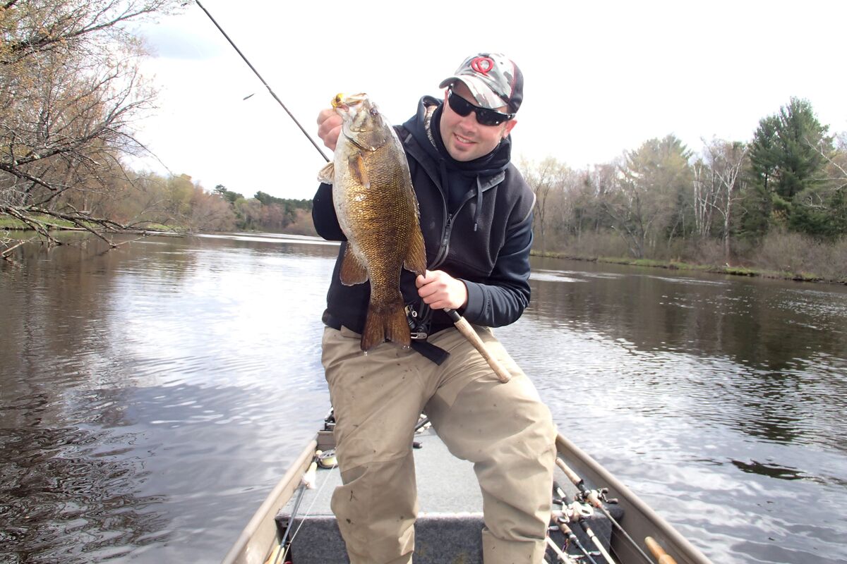 Wisconsin Bass Fishing Guide  Dynamic Lures J-Specs for Smallmouths