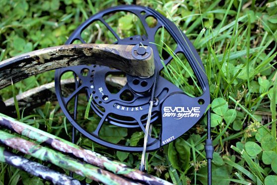 cam system PSE Evolve 28 bow