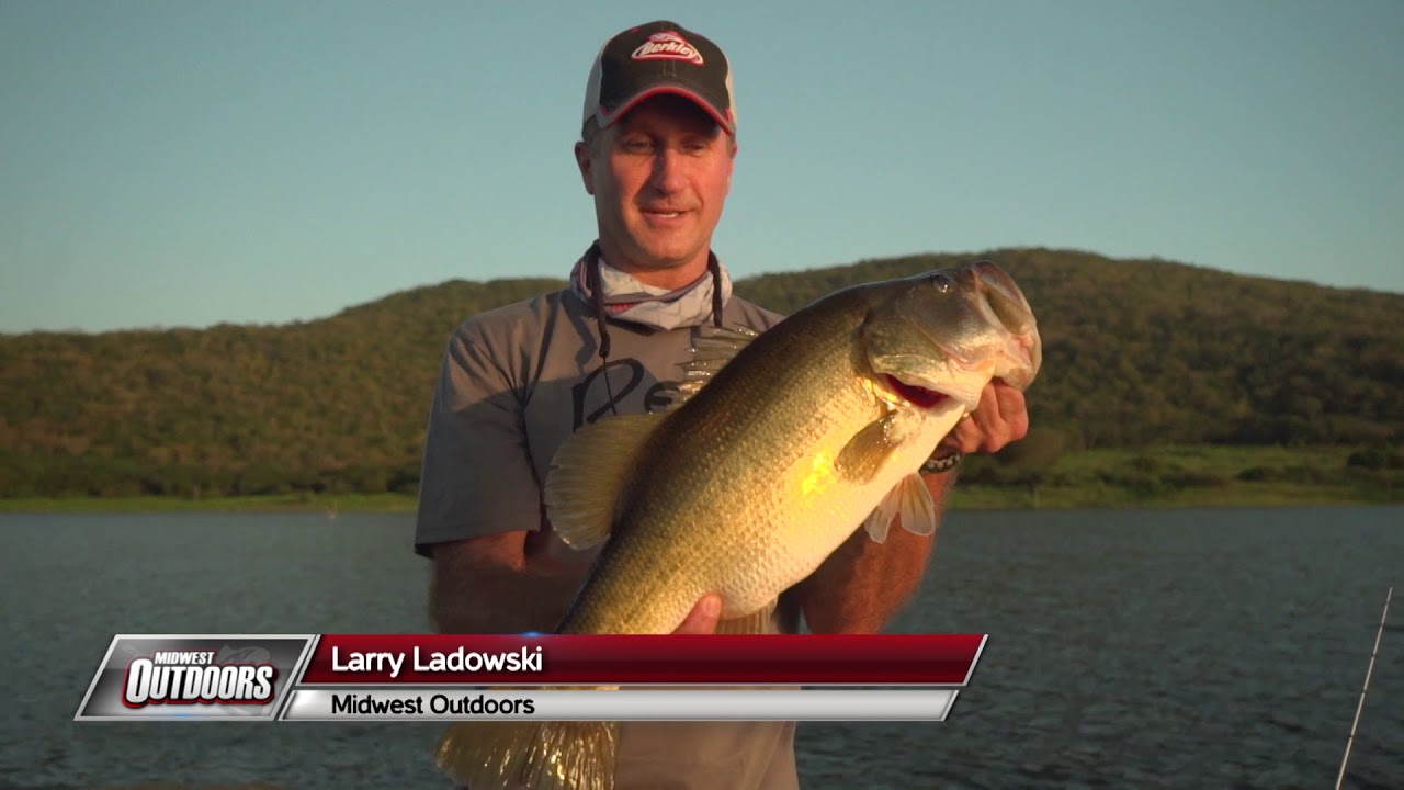 Monster Bass Fishing on Lake El Salto - Kayak Fishing 