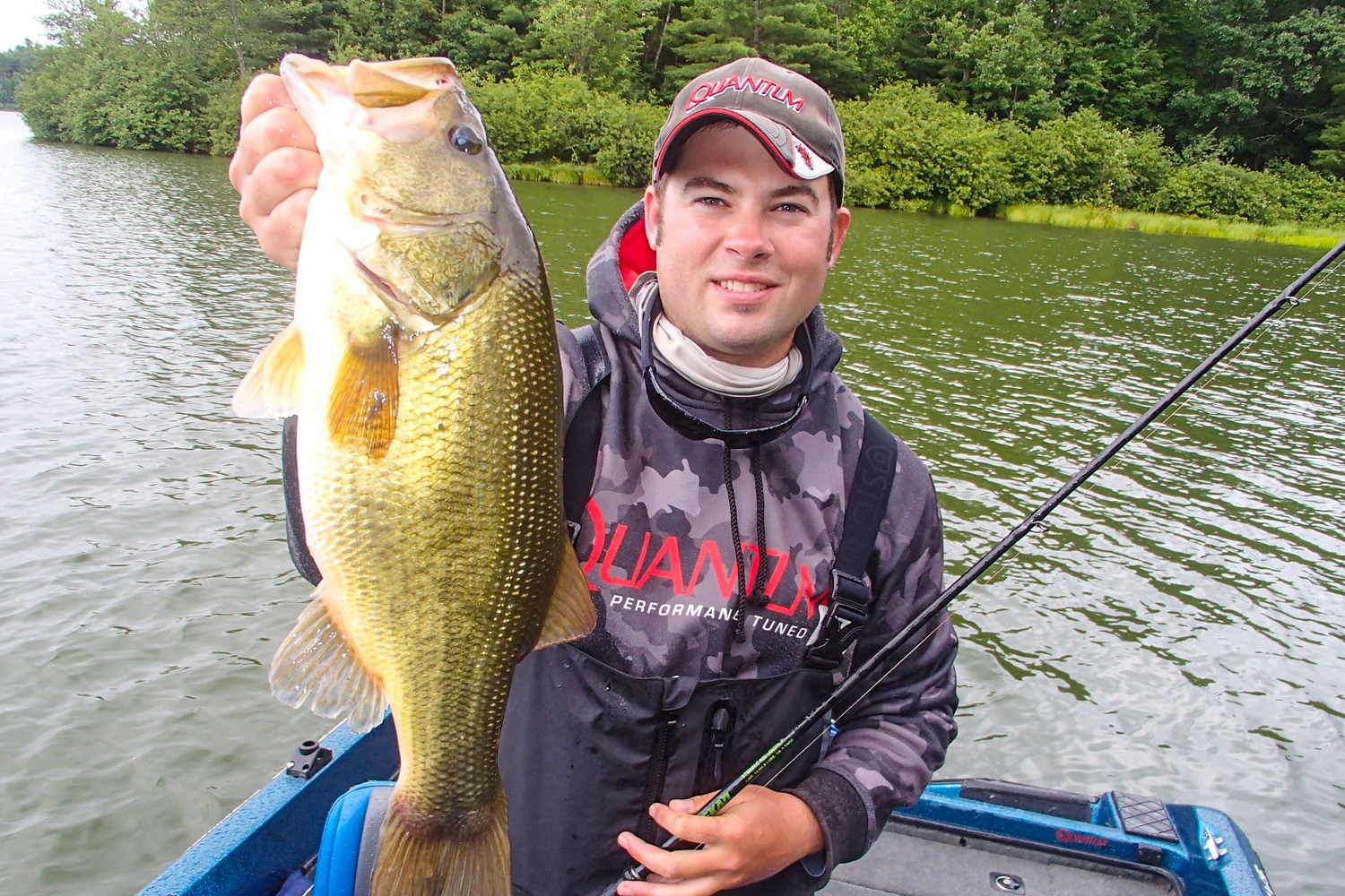 Bass Fishing: The Texas Rig in Summer for HUGE Bass!, Video