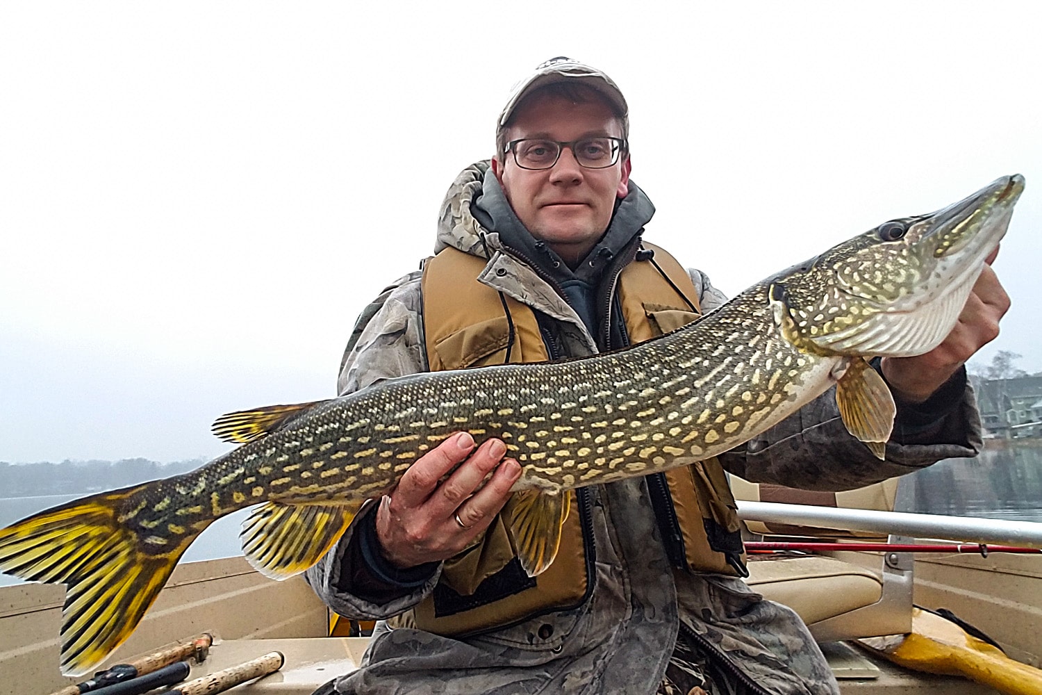 Illinois teen reels in record-setting northern pike in Boundary Waters