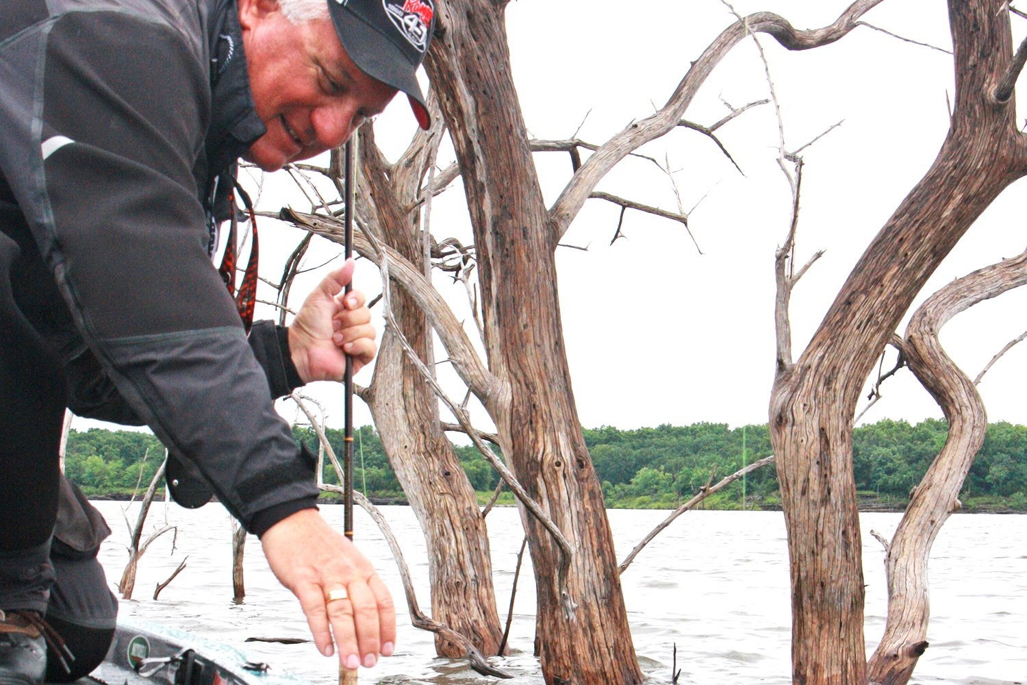 Ideal Depth Crappie Fishing | MidWest Outdoors