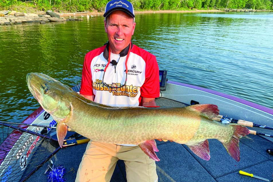 Summer Blade Strategies for More Muskies - MidWest Outdoors