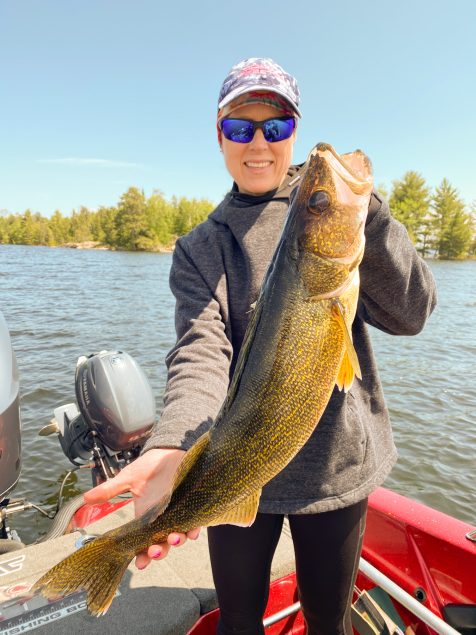 Catching Northern Minnesota Bass and Walleyes in Fall - MidWest