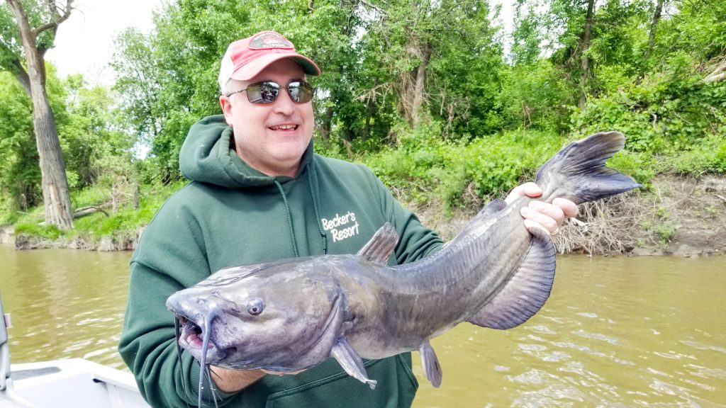 Catching Spawning Catfish - MidWest Outdoors